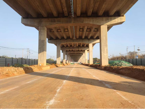 高新八路市政化改造工程（武阳高速共线段）工程道路